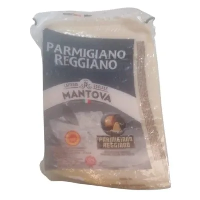 Parmigiano Reggiano DOP Latteria Sociale Mantova cca 1kg - parmezan maturat peste 12 luni